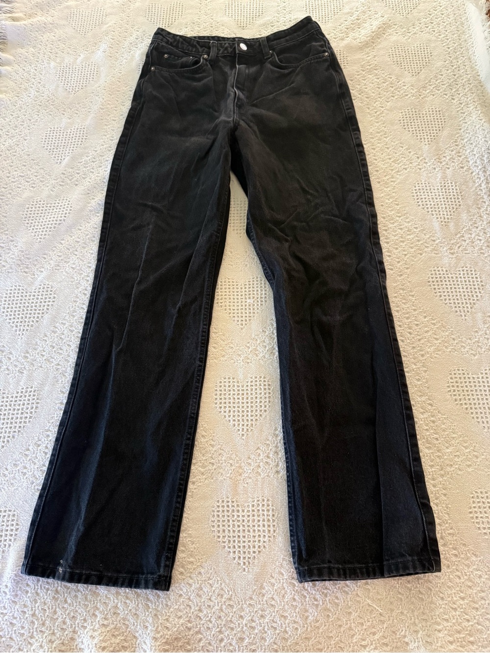 Romwe Weekday Black Straight Leg Jeans (29x32)